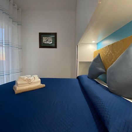 Coastal House - Spiaggia E Piscina A Dieci Passi Санта-Маринелла Екстер'єр фото